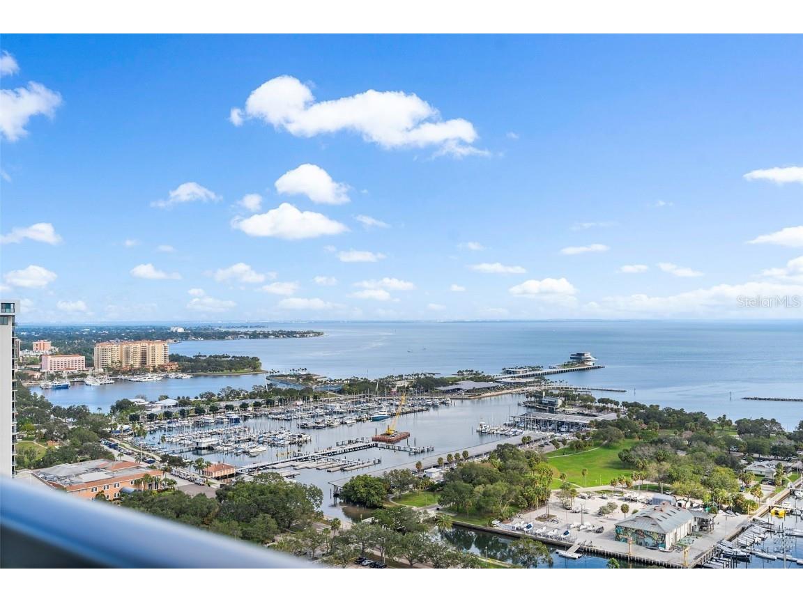 301 1st Street S #2603 Saint Petersburg FL 33701 TB8457860 image49