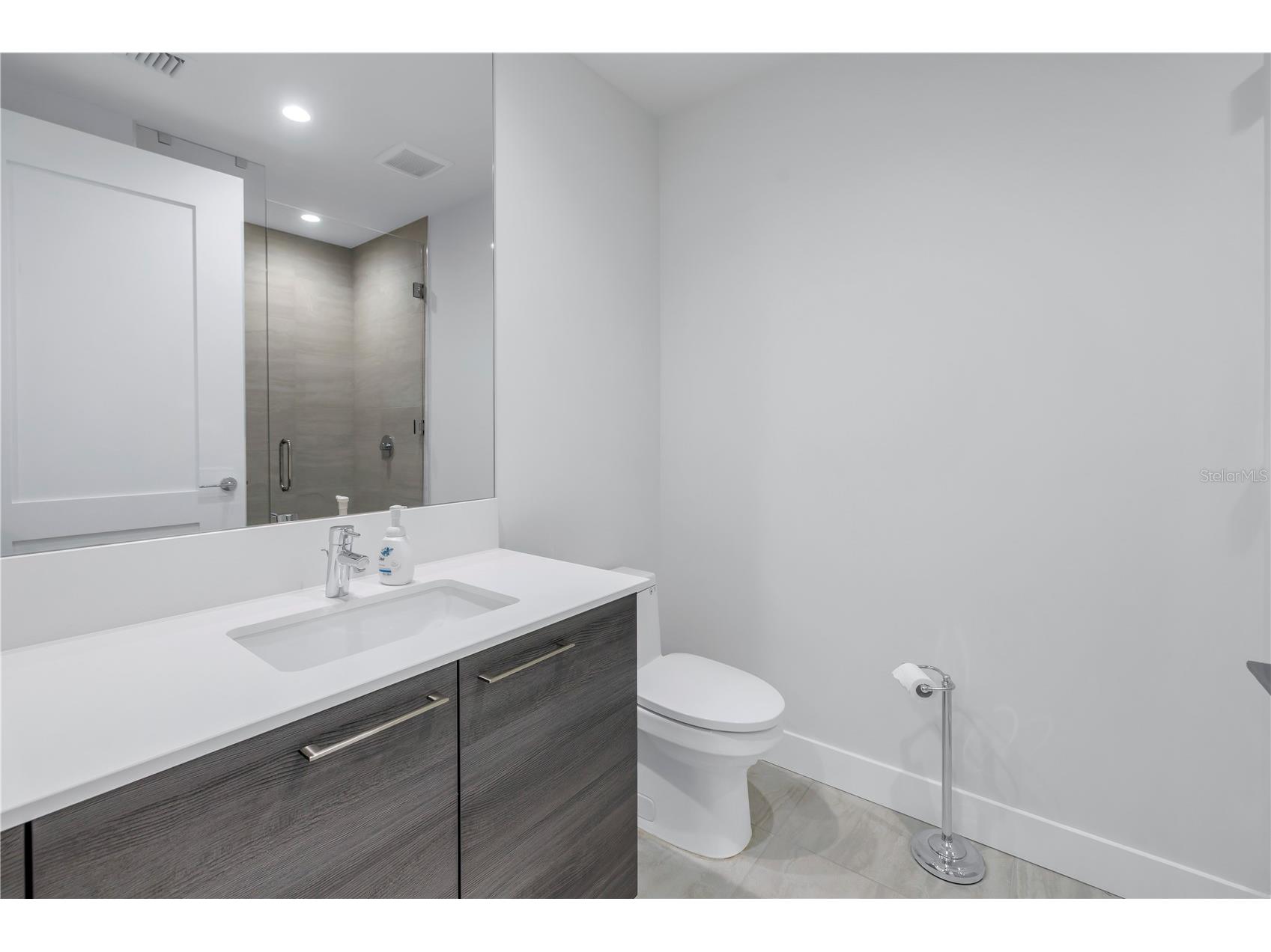 301 1st Street S #2604 Saint Petersburg FL 33701 TB8499359 image28