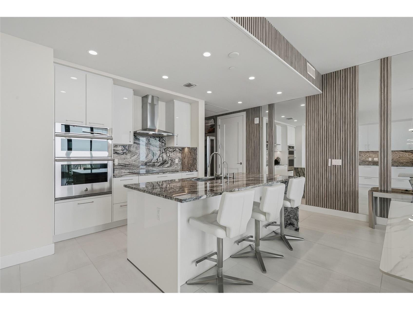 301 1st Street S #2705 Saint Petersburg FL 33701 - TAMPA BAY TB8527802 image10