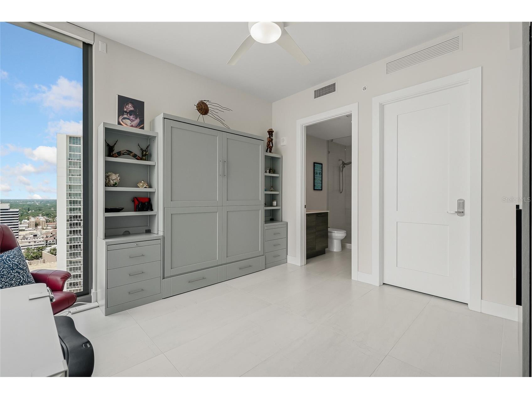 301 1st Street S #2705 Saint Petersburg FL 33701 - TAMPA BAY TB8527802 image44