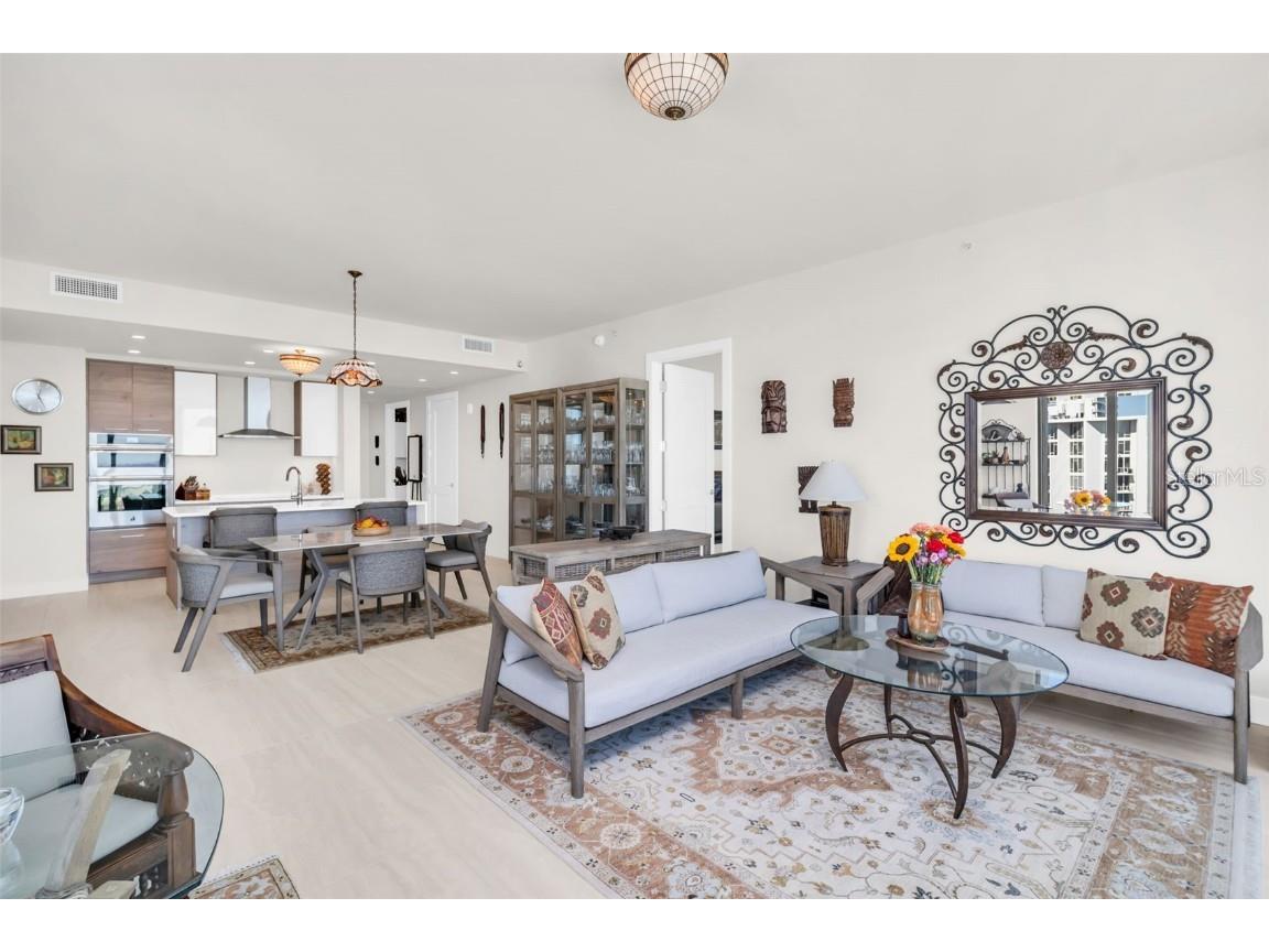 301 1st Street S #3305 Saint Petersburg FL 33701 TB8445479 image3