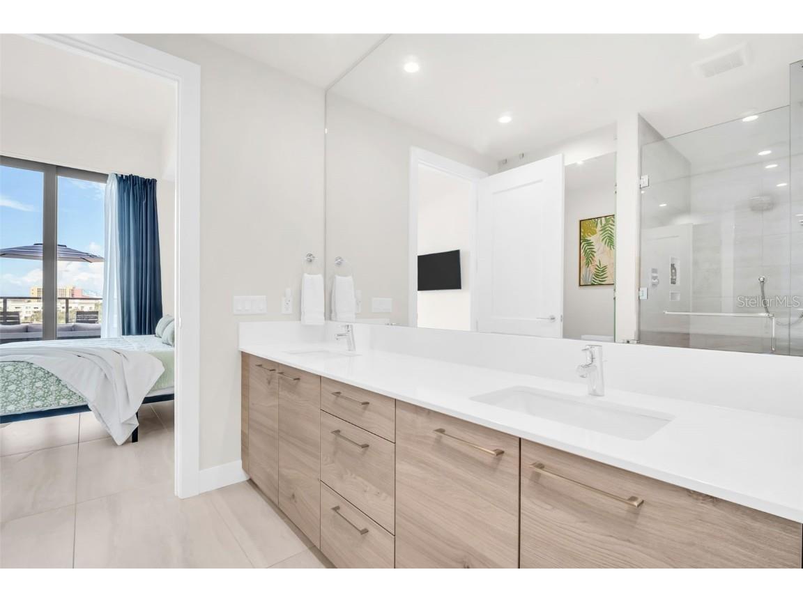 301 1st Street S #706 Saint Petersburg FL 33701 TB8419352 image21