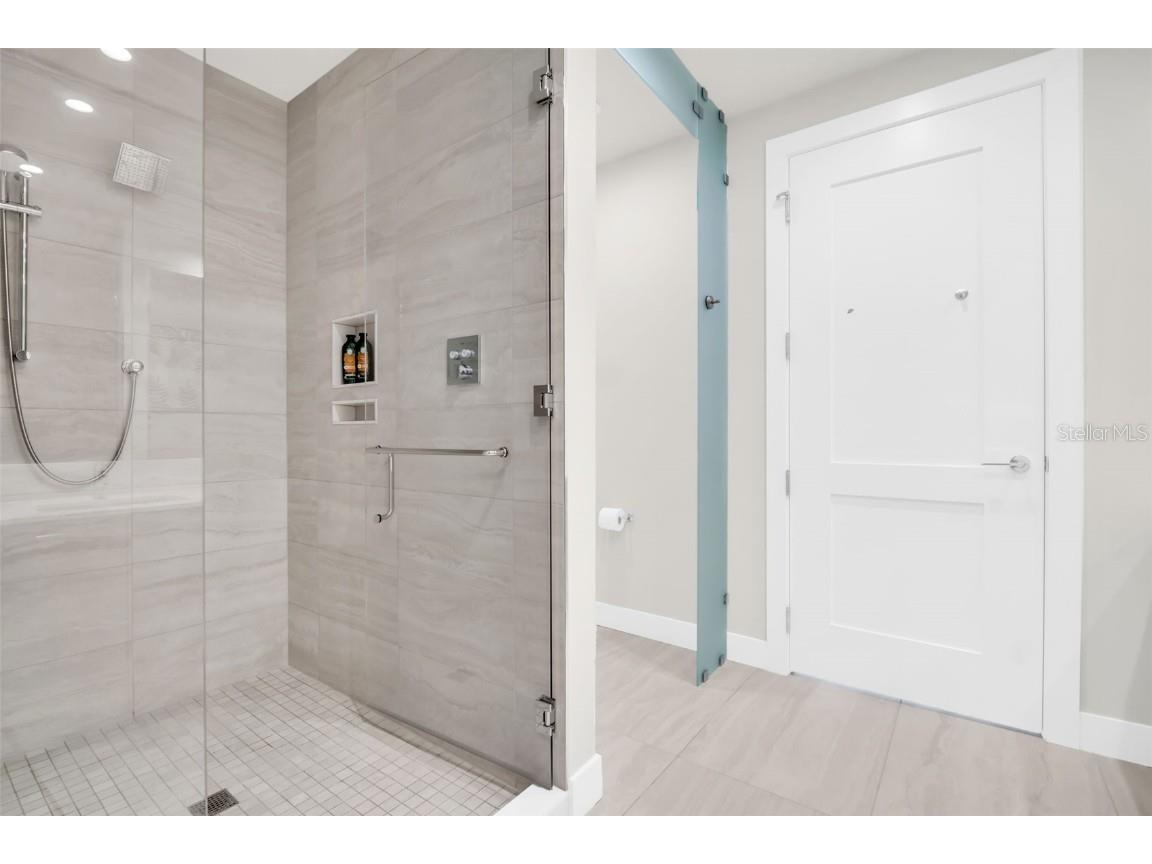 301 1st Street S #706 Saint Petersburg FL 33701 TB8419352 image22