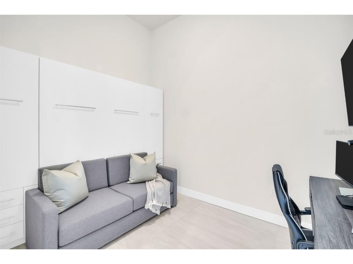 301 1st Street S #706 Saint Petersburg FL 33701 TB8419352 image30