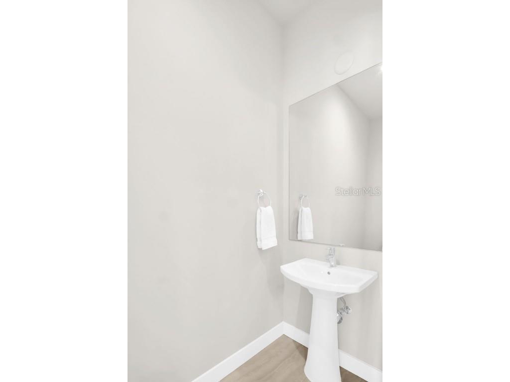 301 1st Street S #706 Saint Petersburg FL 33701 TB8419352 image32