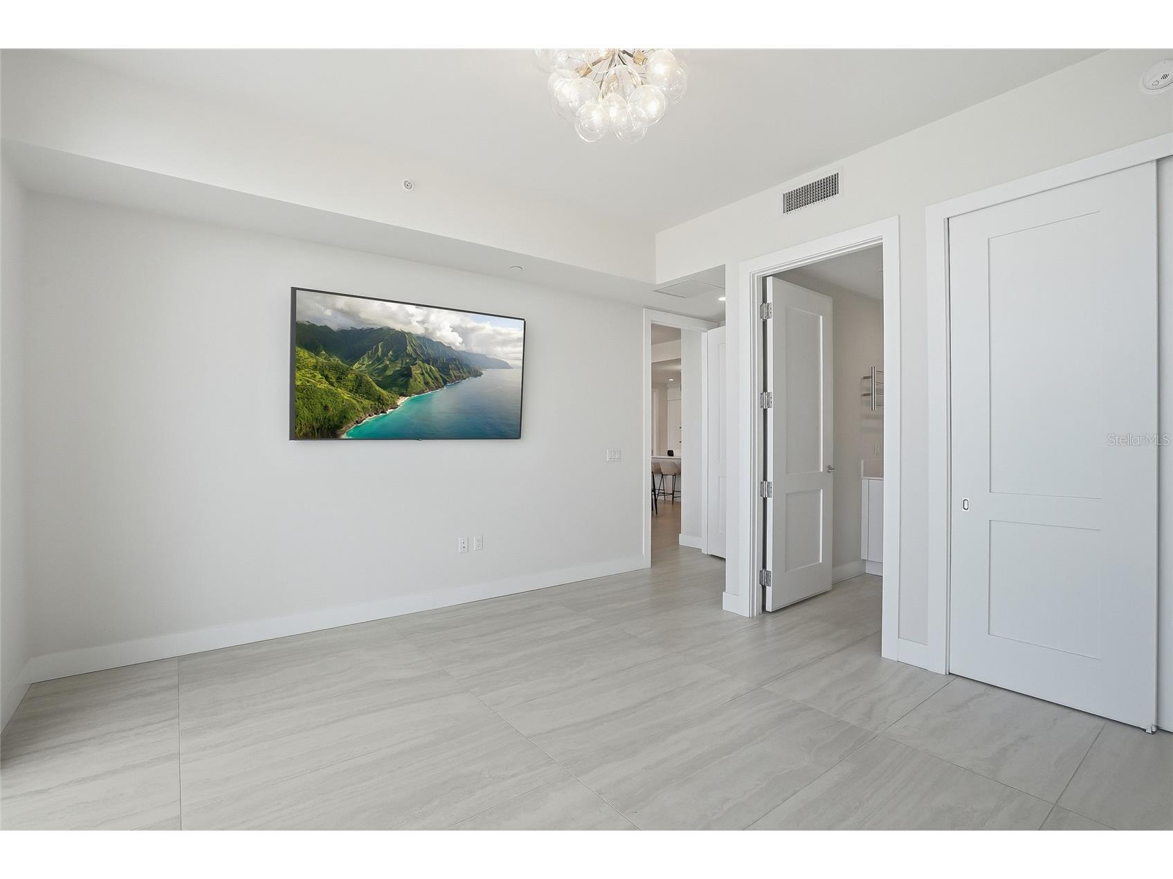 301 1st Street S #802 Saint Petersburg FL 33701 - TAMPA BAY TB8469915 image44