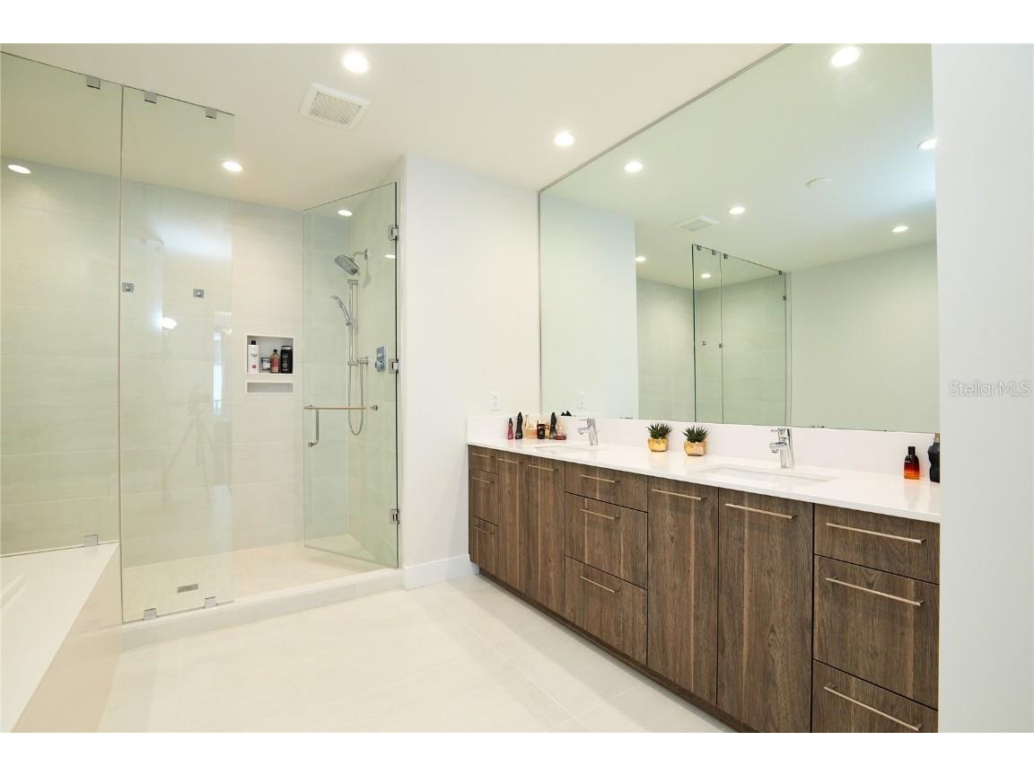 301 1st Street S #804 Saint Petersburg FL 33701 TB8333692 image30