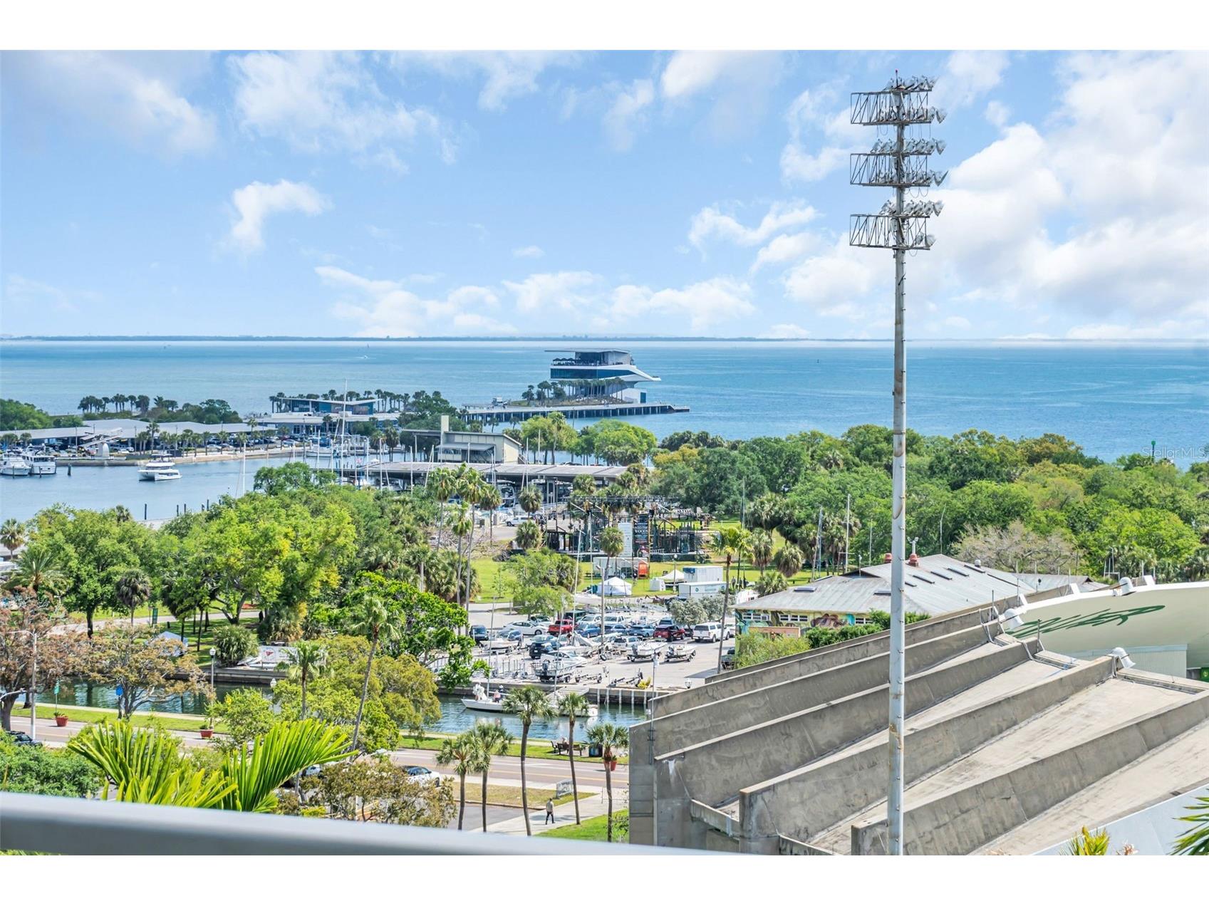 301 1st Street S #903 Saint Petersburg FL 33701 - TAMPA BAY TB8490625 image1