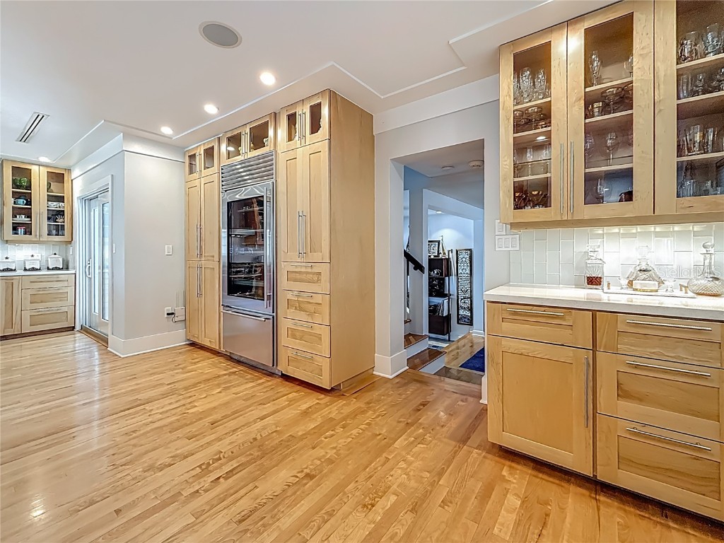 301 23rd Avenue NE Saint Petersburg FL 33704 - COFFEE POT BAYOU TB8394942 image10