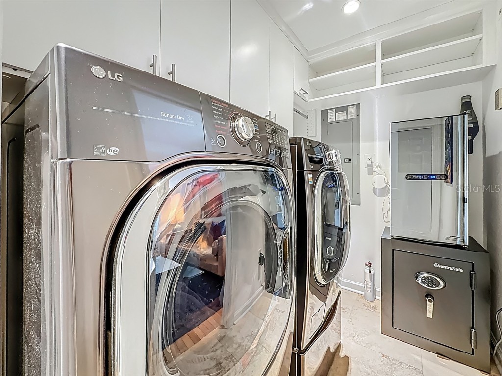 301 23rd Avenue NE Saint Petersburg FL 33704 - COFFEE POT BAYOU TB8394942 image30