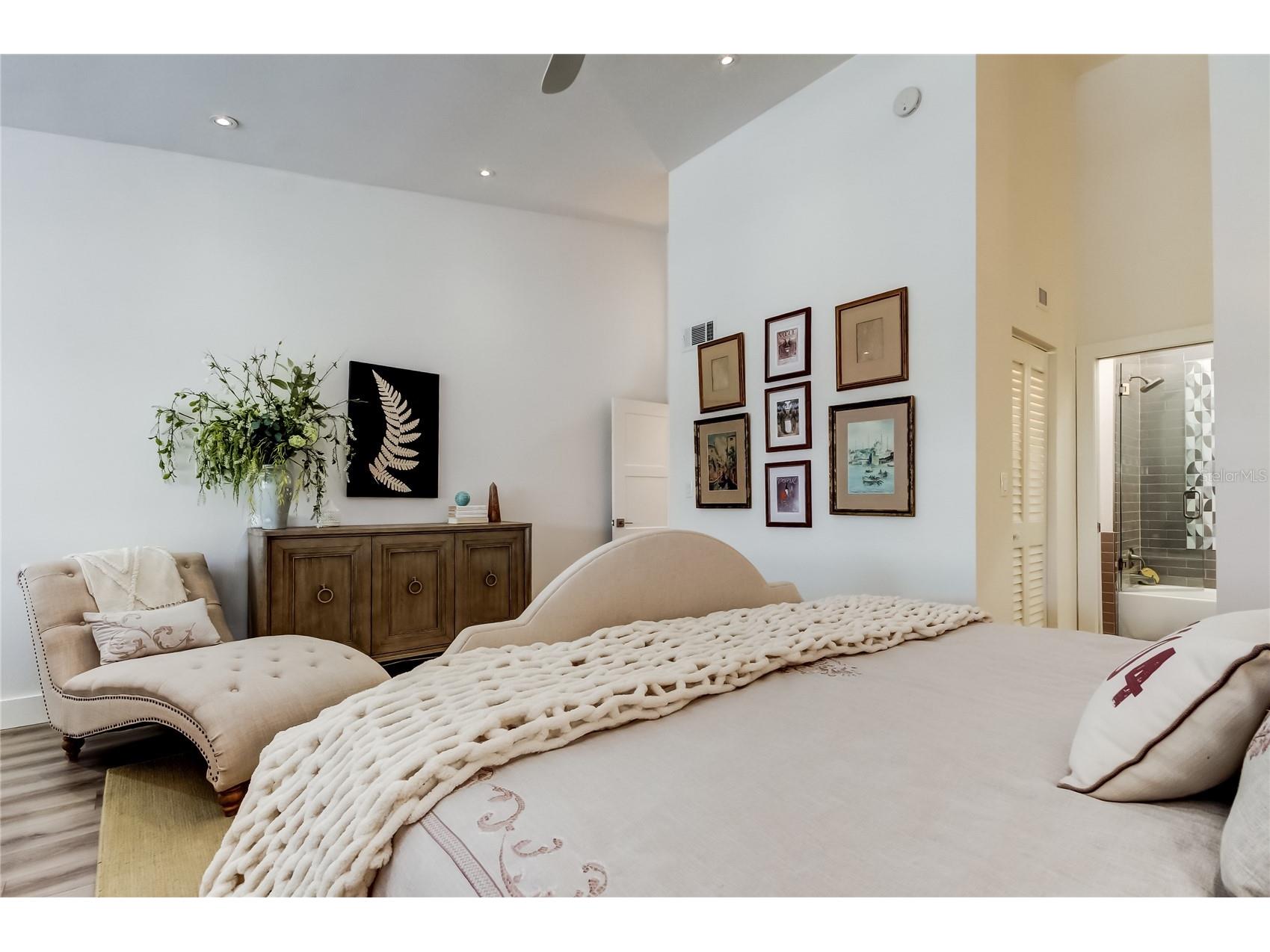 301 2nd Street N #10 Saint Petersburg FL 33701 TB8467717 image29