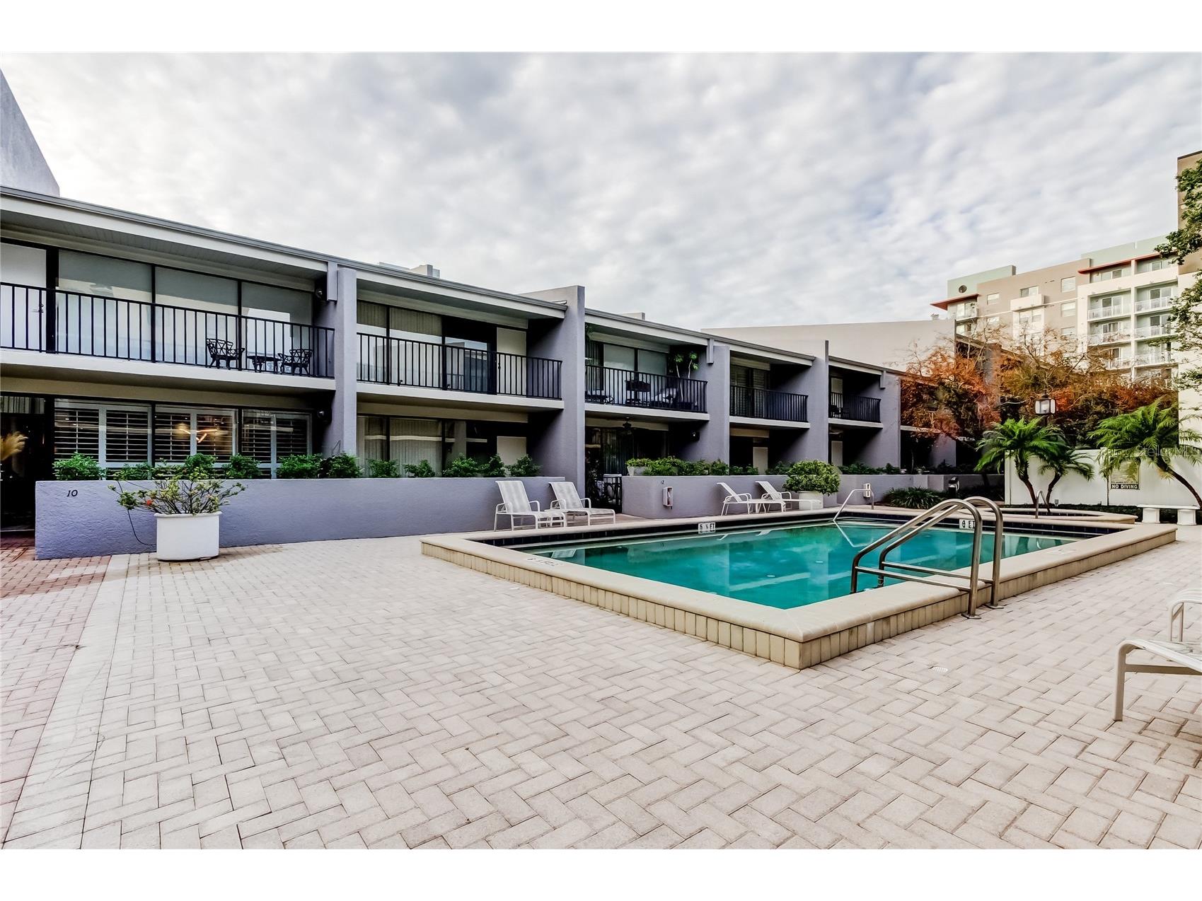 301 2nd Street N #10 Saint Petersburg FL 33701 TB8467717 image48