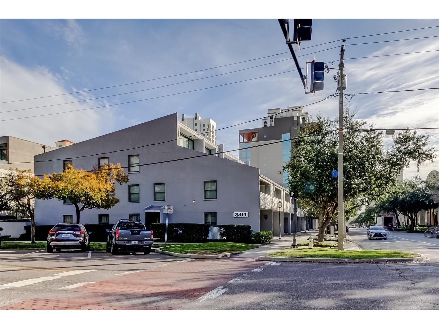 301 2nd Street N #10 Saint Petersburg FL 33701 TB8467717 image55