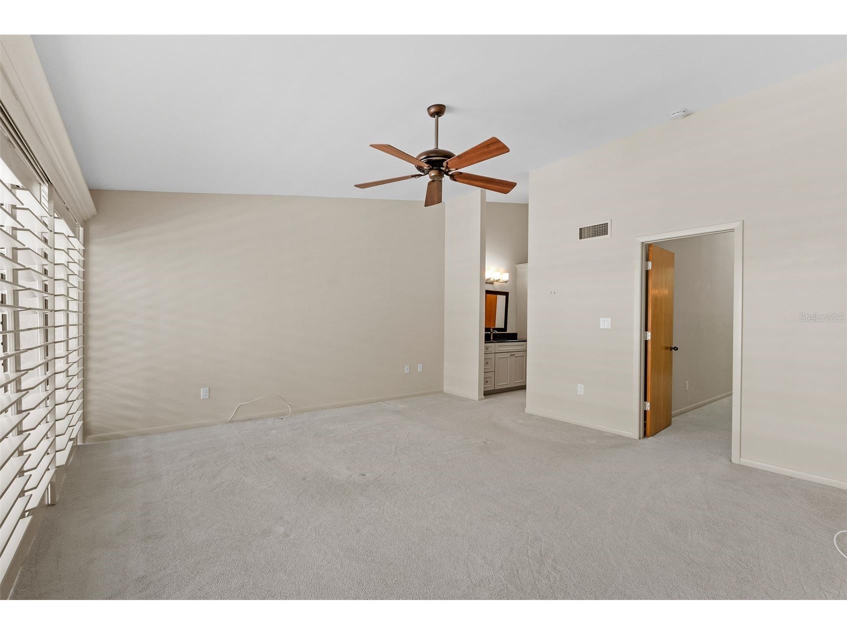 301 2nd Street N #13 Saint Petersburg FL 33701 TB8378623 image17