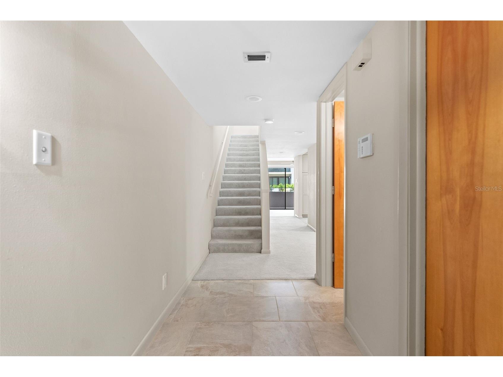 301 2nd Street N #13 Saint Petersburg FL 33701 TB8378623 image3