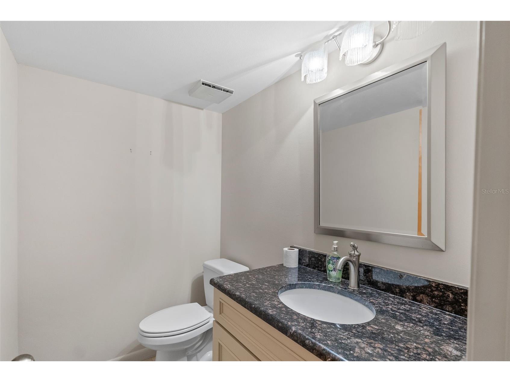 301 2nd Street N #13 Saint Petersburg FL 33701 TB8378623 image7