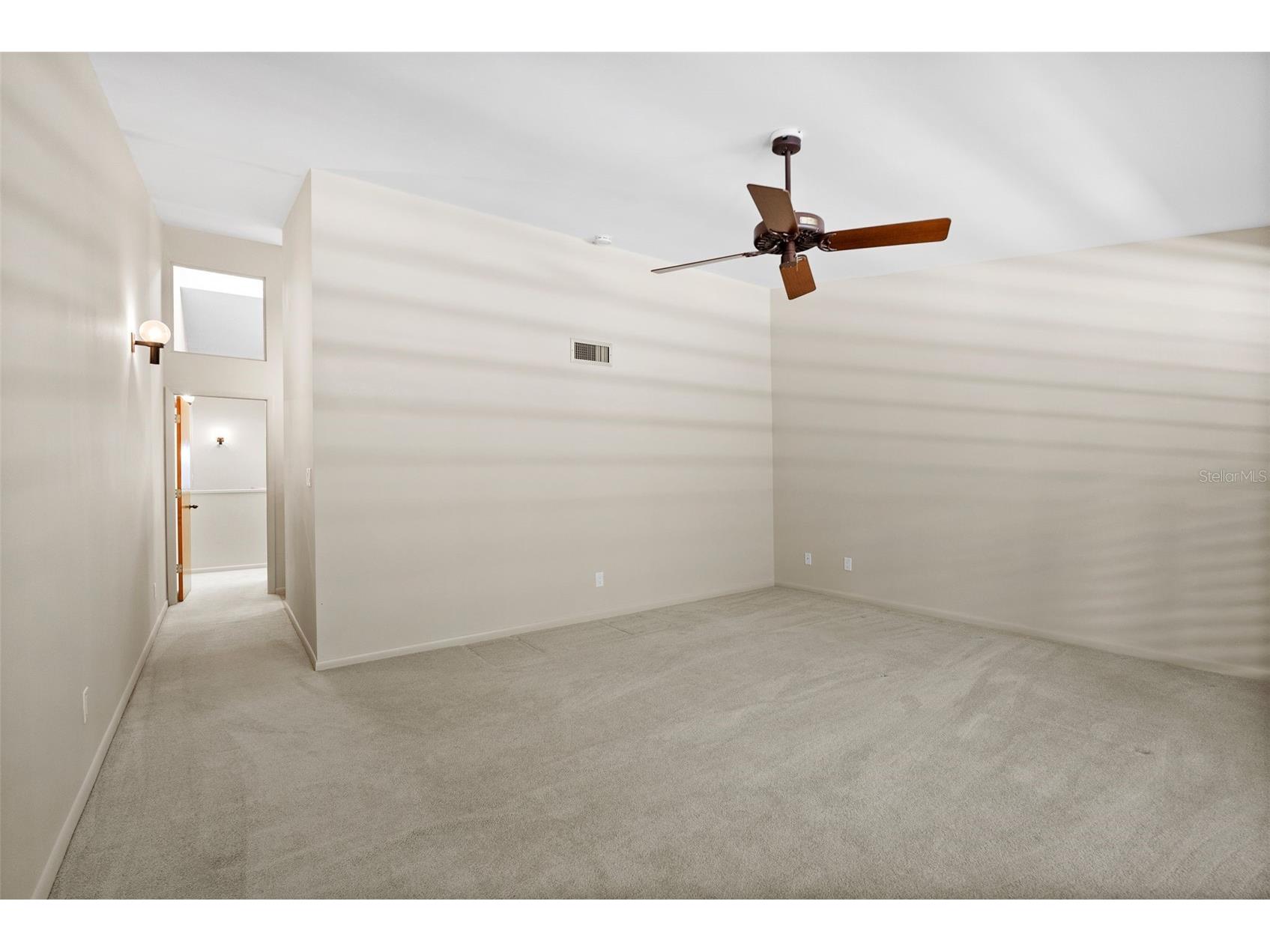 301 2nd Street N #13 Saint Petersburg FL 33701 TB8378623 image9