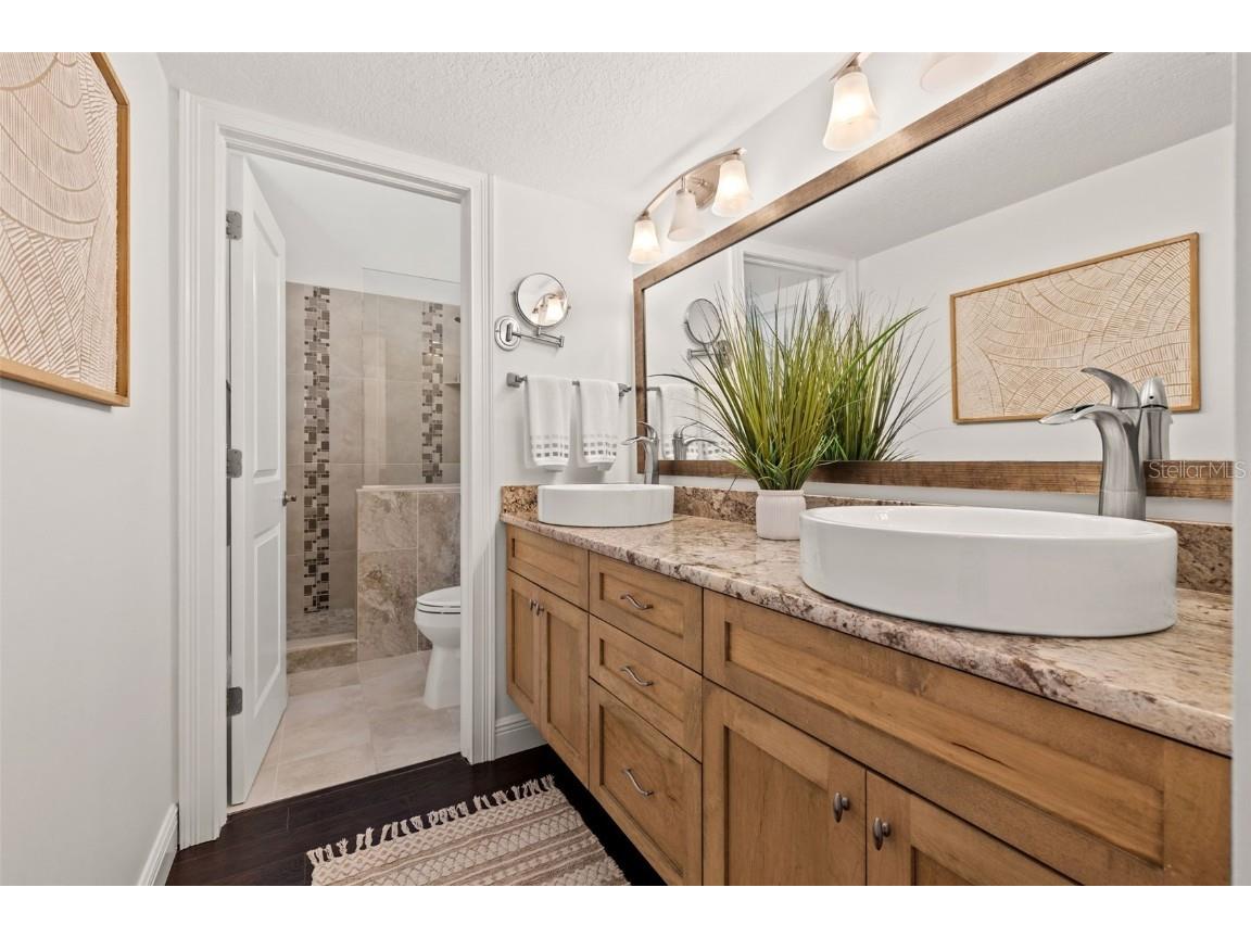 301 2nd Street N #5 Saint Petersburg FL 33701 TB8398152 image24