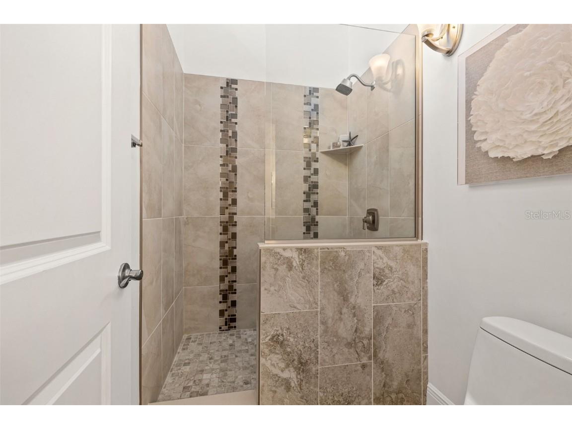 301 2nd Street N #5 Saint Petersburg FL 33701 TB8398152 image25