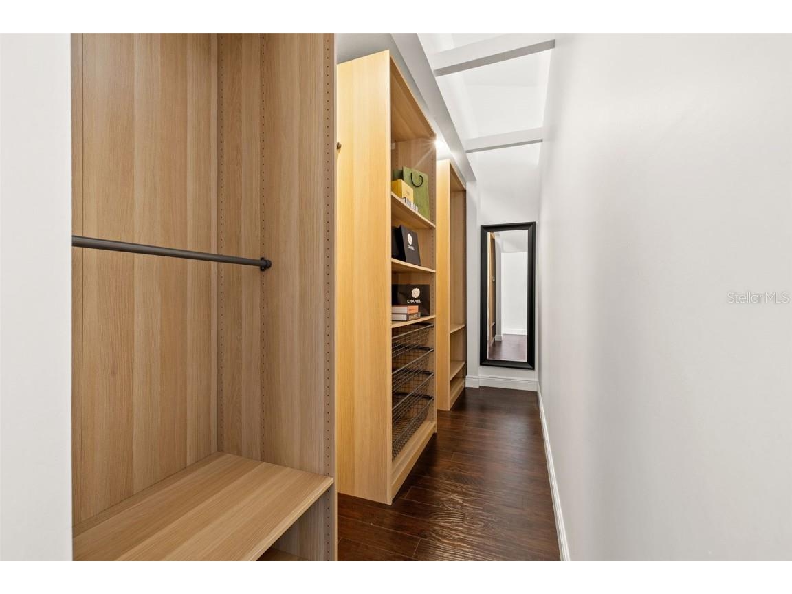 301 2nd Street N #5 Saint Petersburg FL 33701 TB8398152 image26