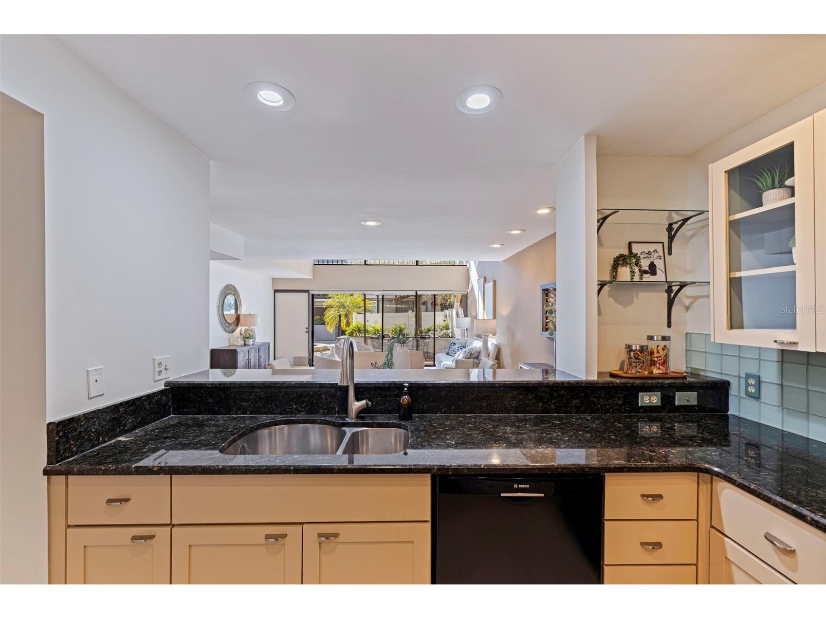 301 2nd Street N #7 Saint Petersburg FL 33701 TB8470004 image20