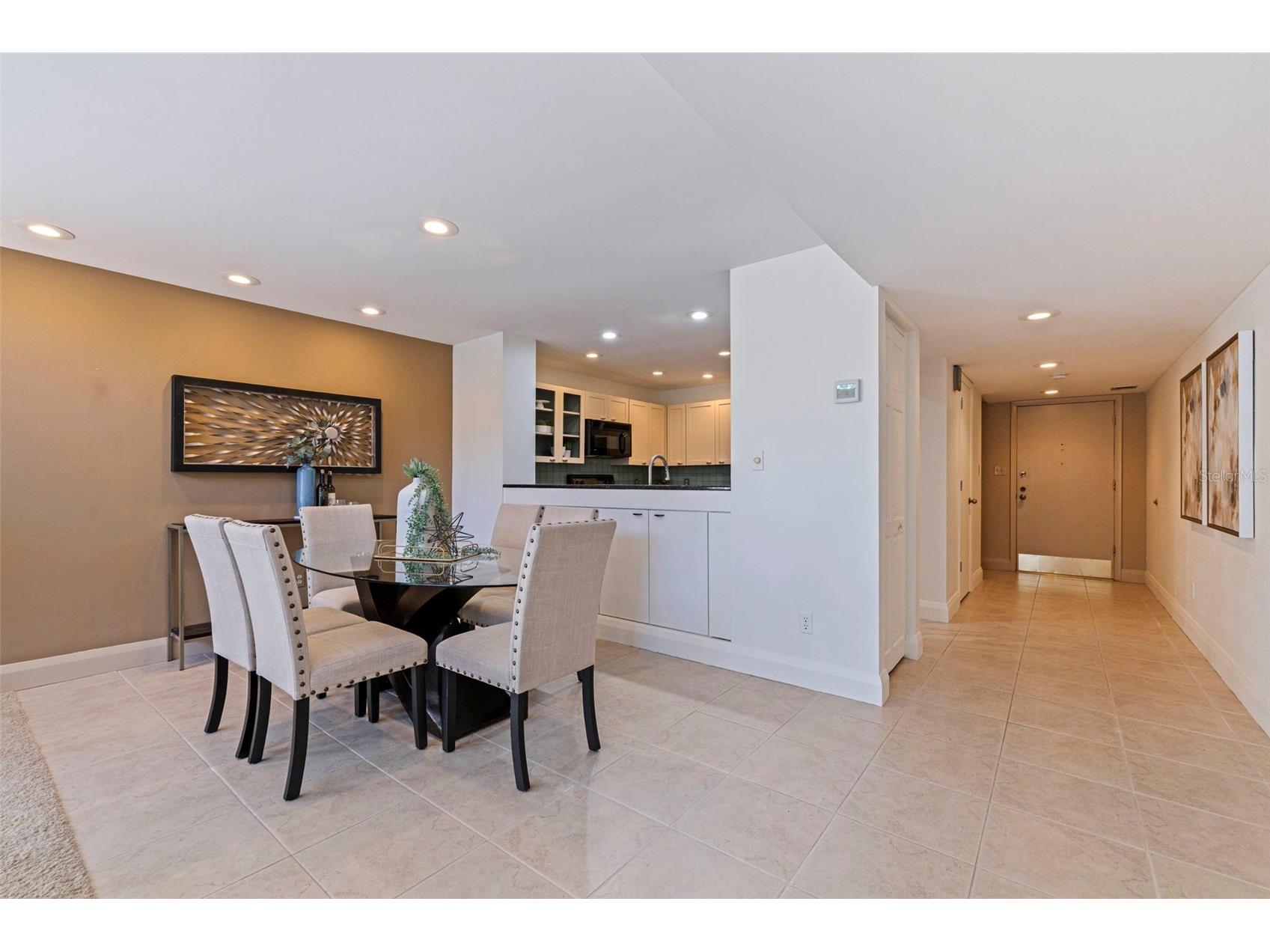 301 2nd Street N #7 Saint Petersburg FL 33701 TB8470004 image26