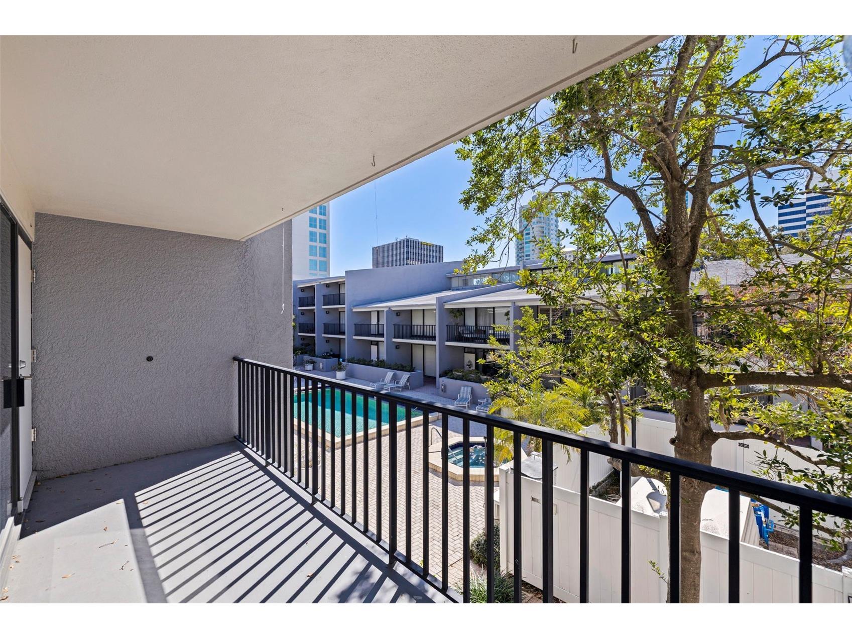 301 2nd Street N #7 Saint Petersburg FL 33701 TB8470004 image40