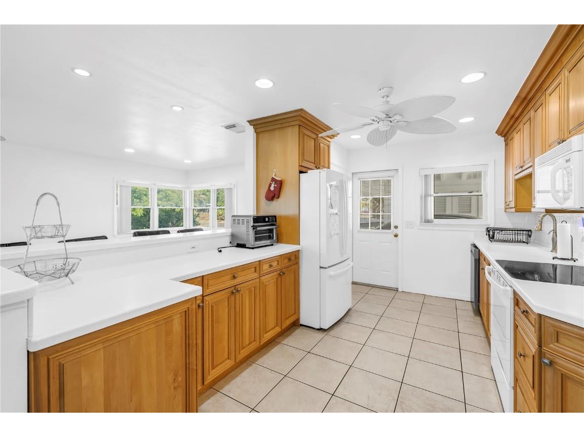 301 41st Avenue Saint Pete Beach FL 33706 TB8428968 image11