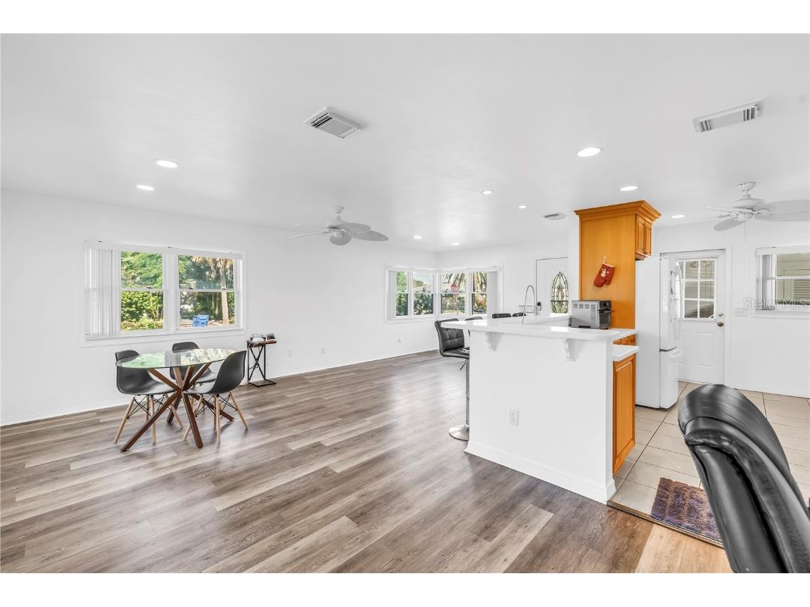 301 41st Avenue Saint Pete Beach FL 33706 TB8428968 image9