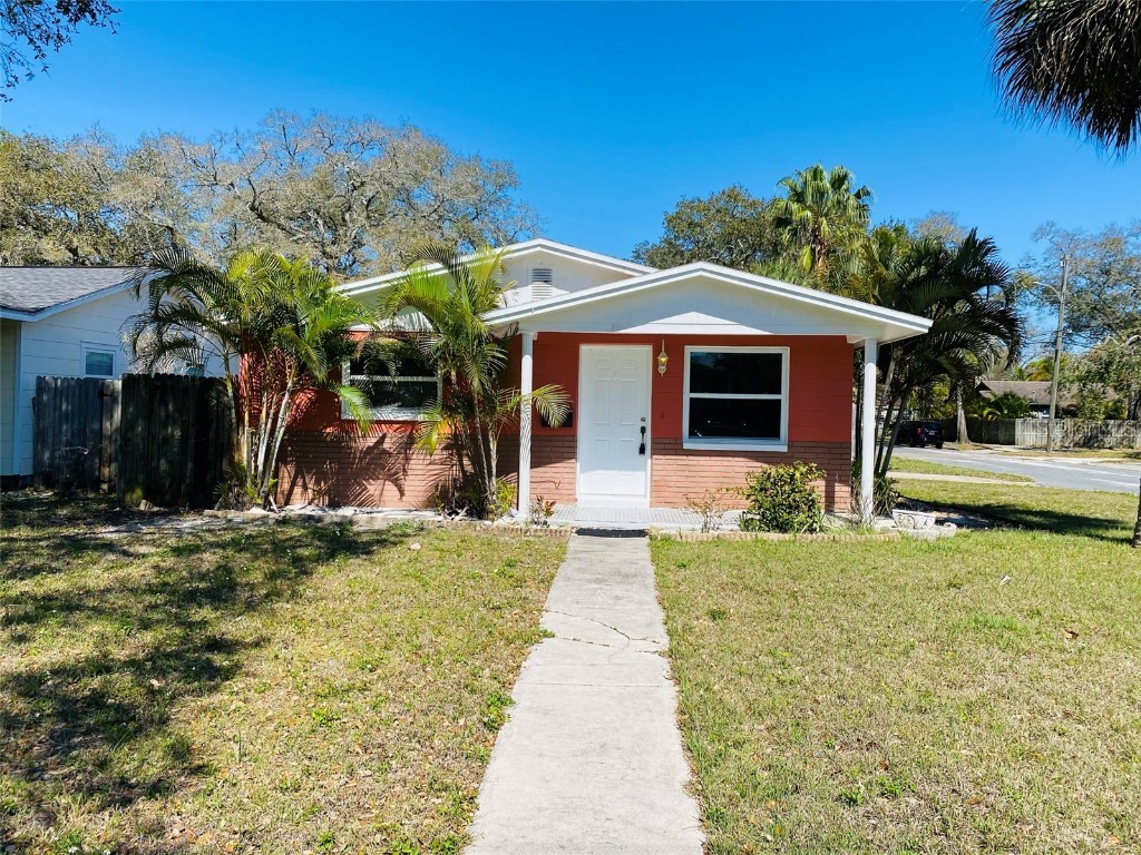 301 43rd Avenue N Saint Petersburg FL 33703 U8208491 image1