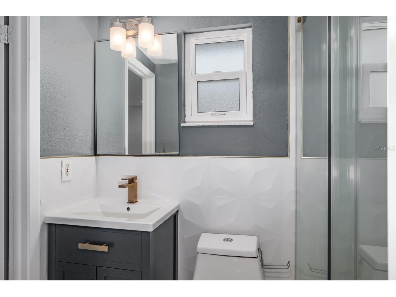 301 43rd Avenue N Saint Petersburg FL 33703 TB8467110 image14