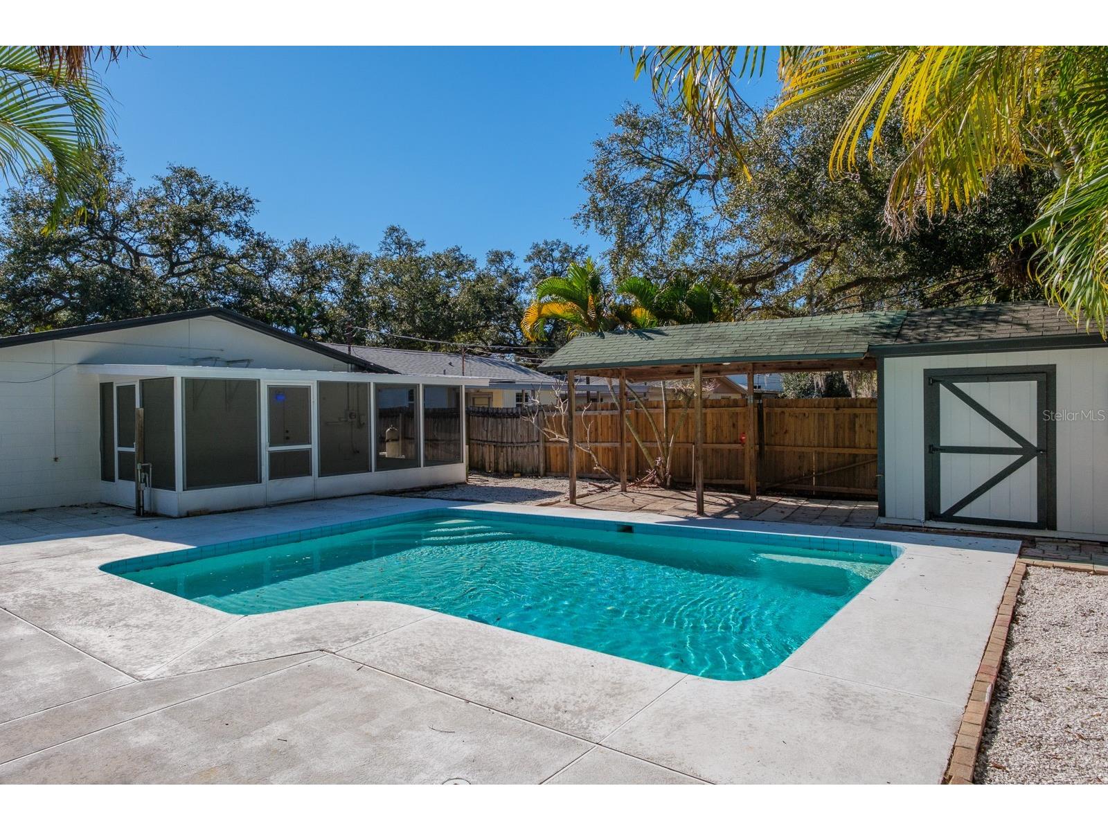 301 43rd Avenue N Saint Petersburg FL 33703 TB8467110 image2