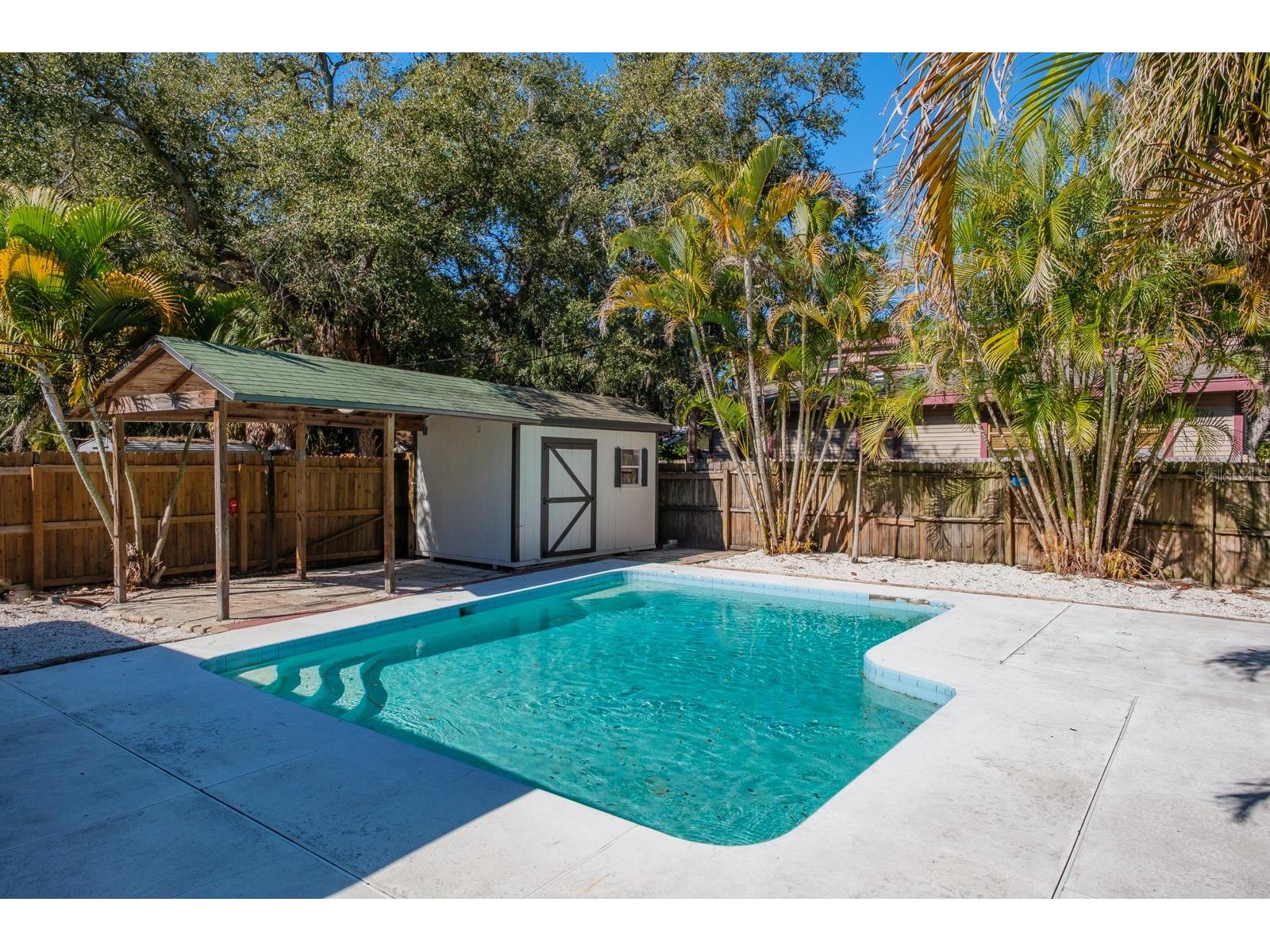 301 43rd Avenue N Saint Petersburg FL 33703 TB8467110 image26