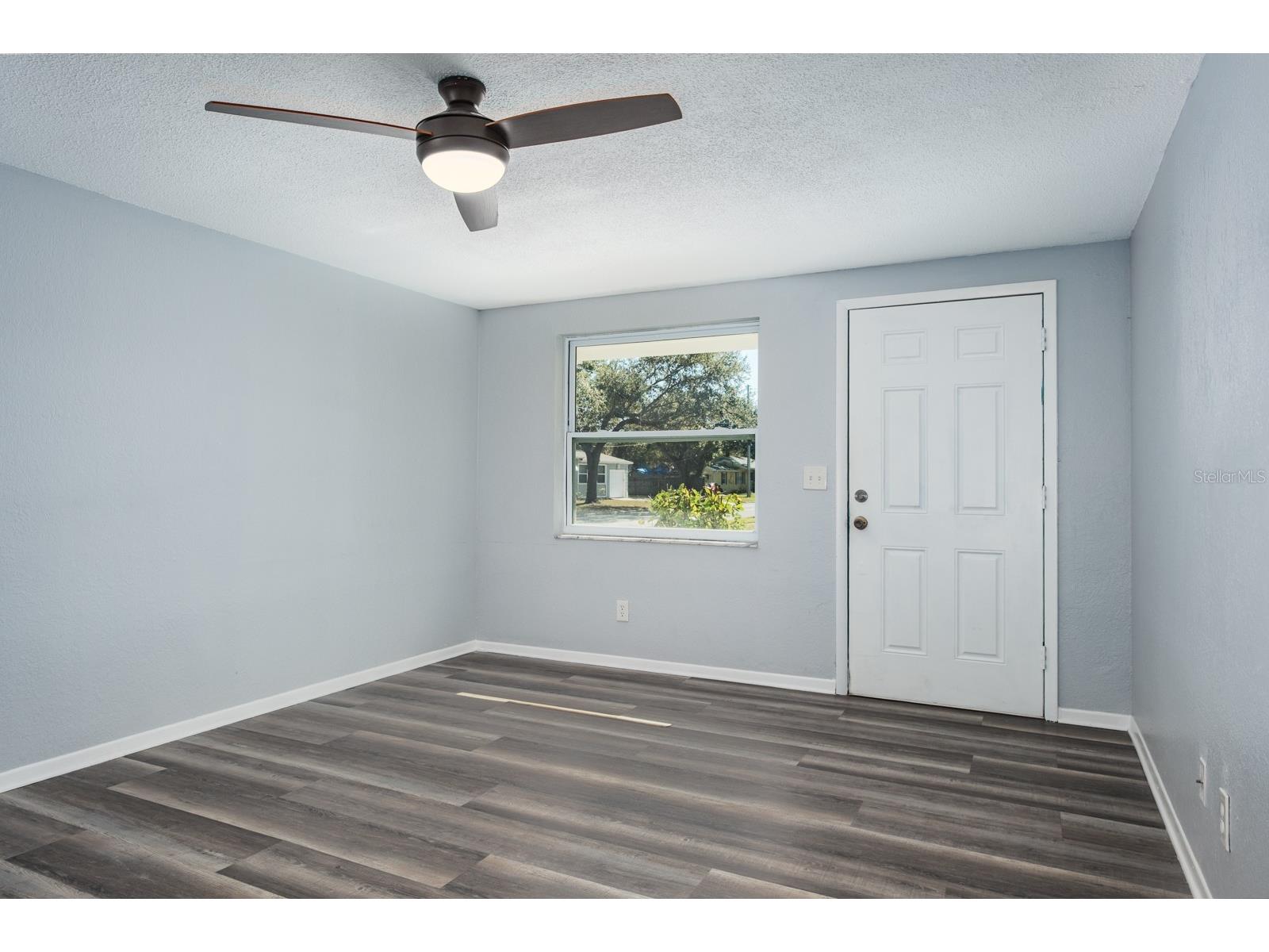 301 43rd Avenue N Saint Petersburg FL 33703 TB8467110 image4