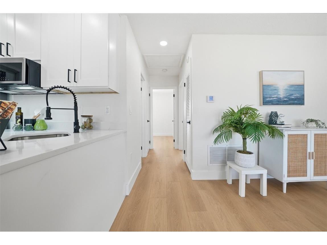 301 58th Street N Saint Petersburg FL 33710 O6371943 image12