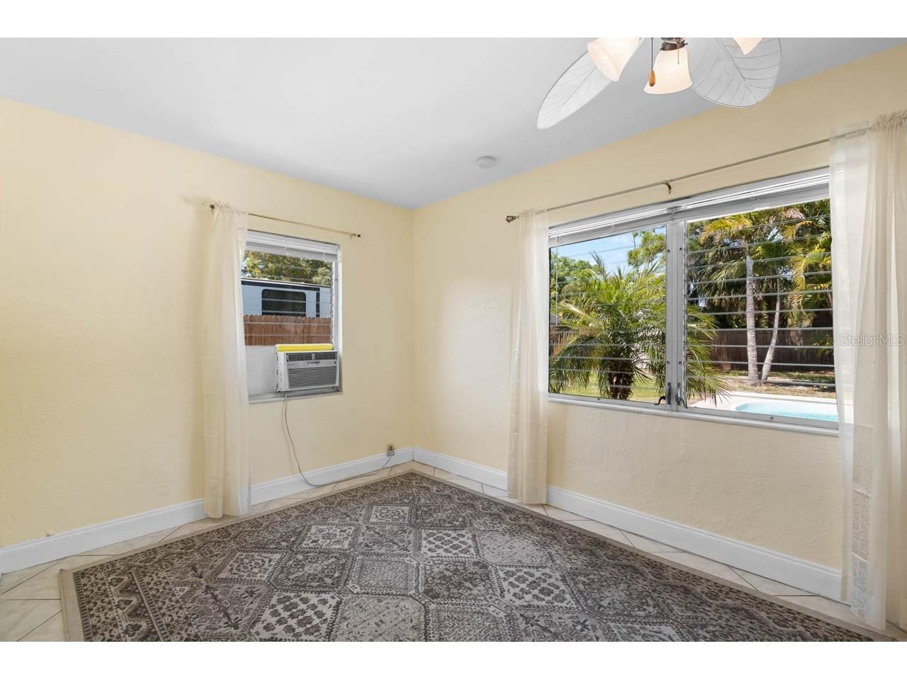 301 5th Avenue NW Ruskin FL 33570 TB8490637 image20