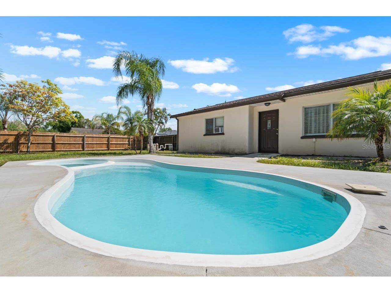 301 5th Avenue NW Ruskin FL 33570 TB8490637 image27