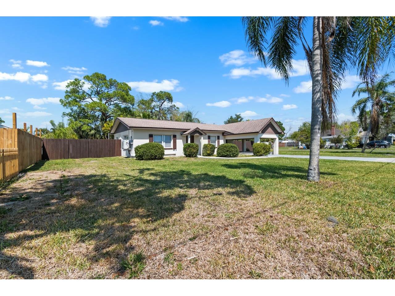 301 5th Avenue NW Ruskin FL 33570 TB8490637 image3