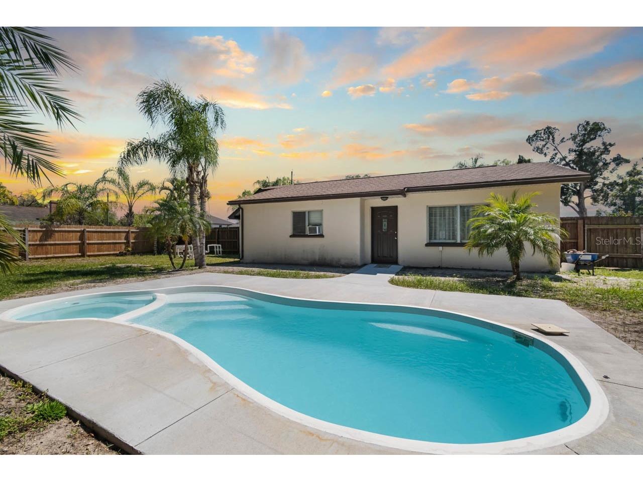 301 5th Avenue NW Ruskin FL 33570 TB8490637 image48