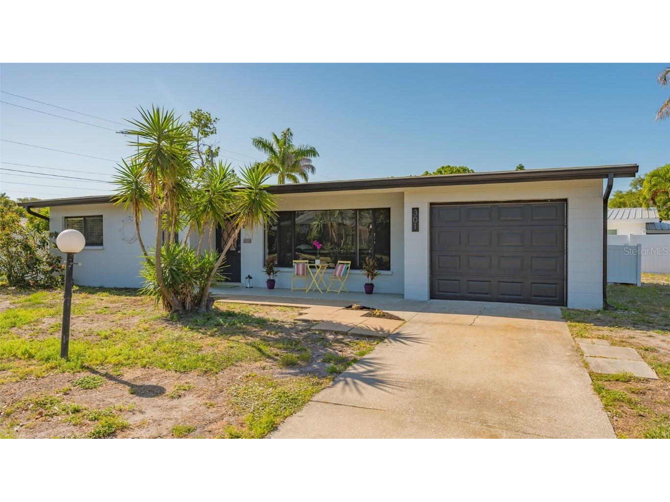 301 60th Street W Bradenton FL 34209 A4608762 image1