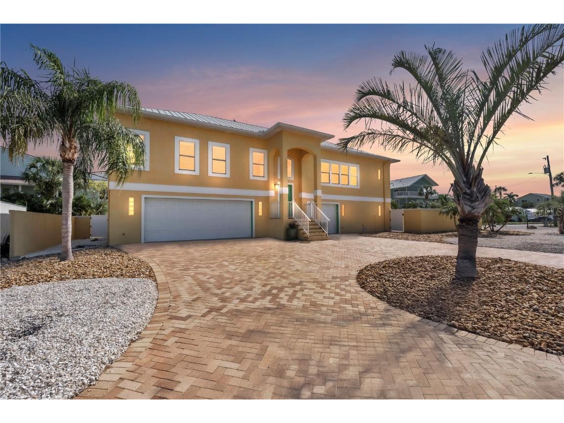 301 73rd Street Holmes Beach FL 34217 A4671556 image1