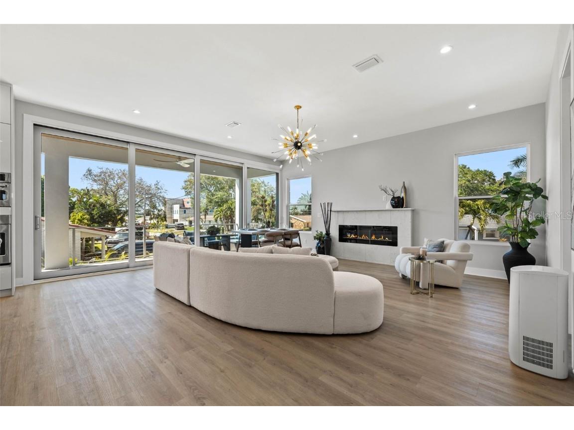 301 79th Street S Saint Petersburg FL 33707 T3511580 image16