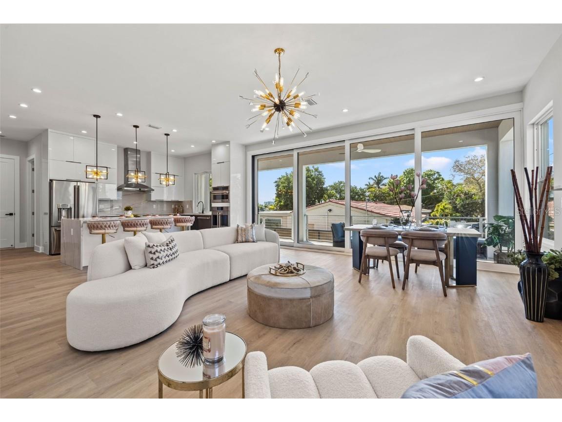 301 79th Street S Saint Petersburg FL 33707 T3511580 image4