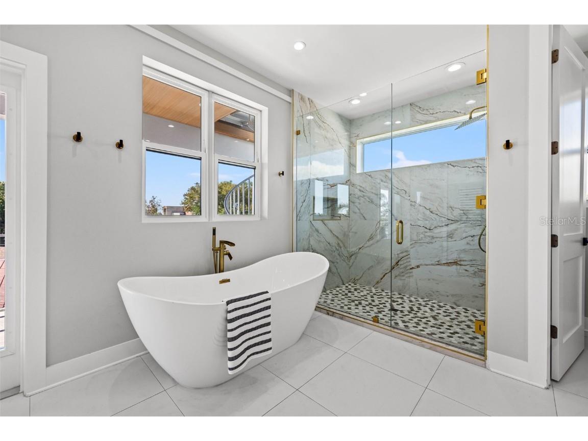 301 79th Street S Saint Petersburg FL 33707 T3511580 image8