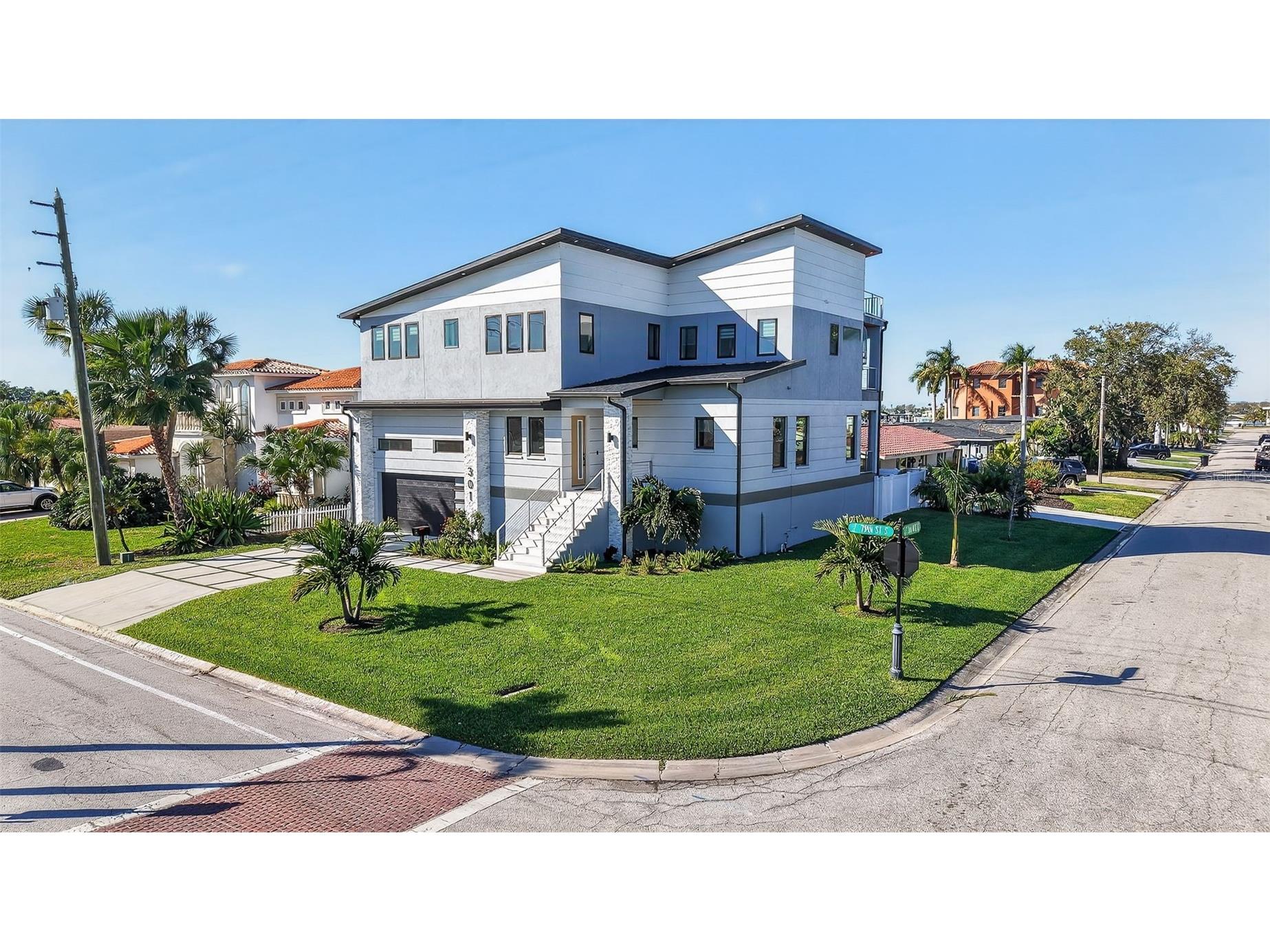 301 79th Street S Saint Petersburg FL 33707 TB8468277 image2