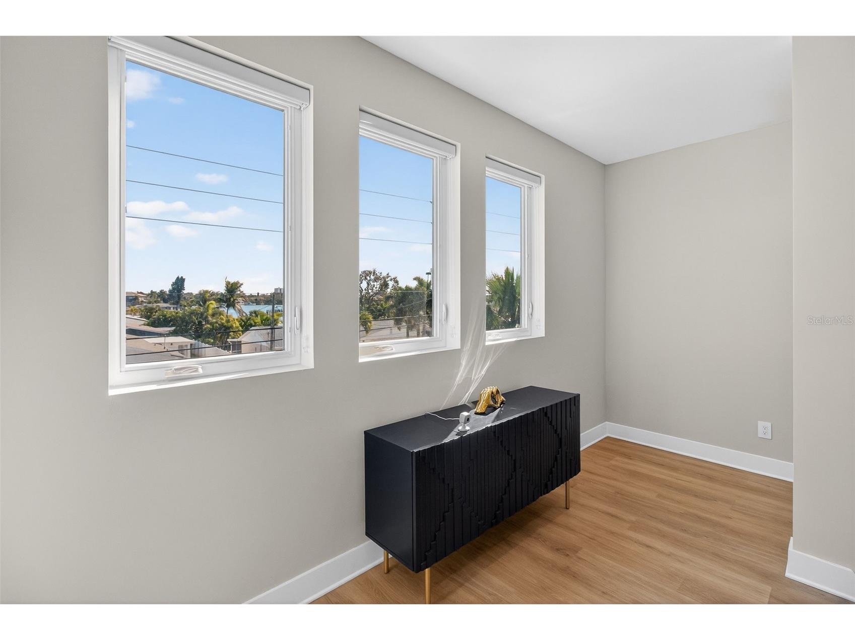 301 79th Street S Saint Petersburg FL 33707 TB8468277 image21