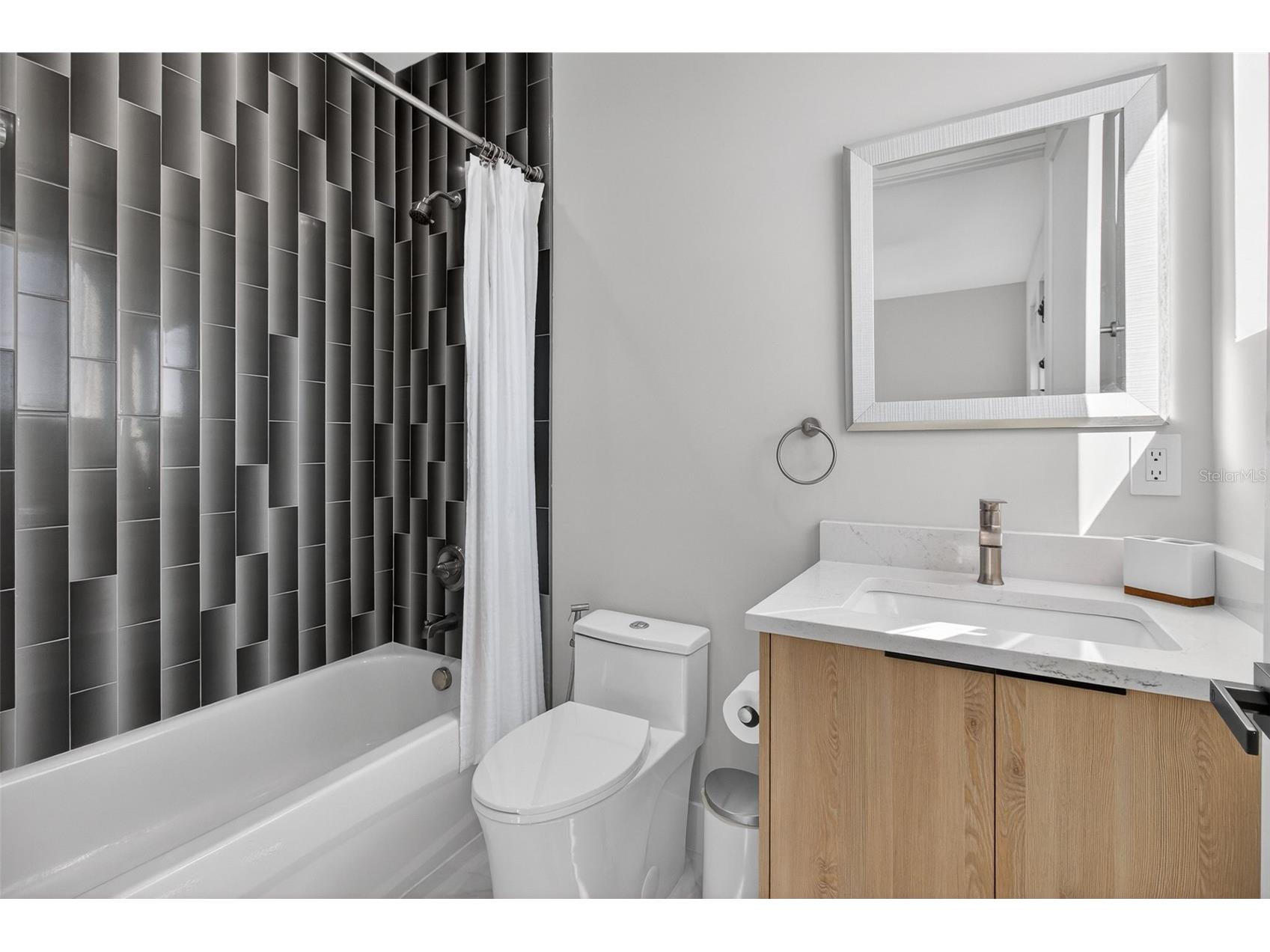 301 79th Street S Saint Petersburg FL 33707 TB8468277 image26