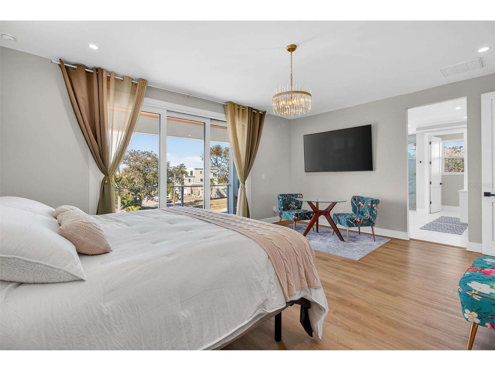 301 79th Street S Saint Petersburg FL 33707 TB8468277 image38