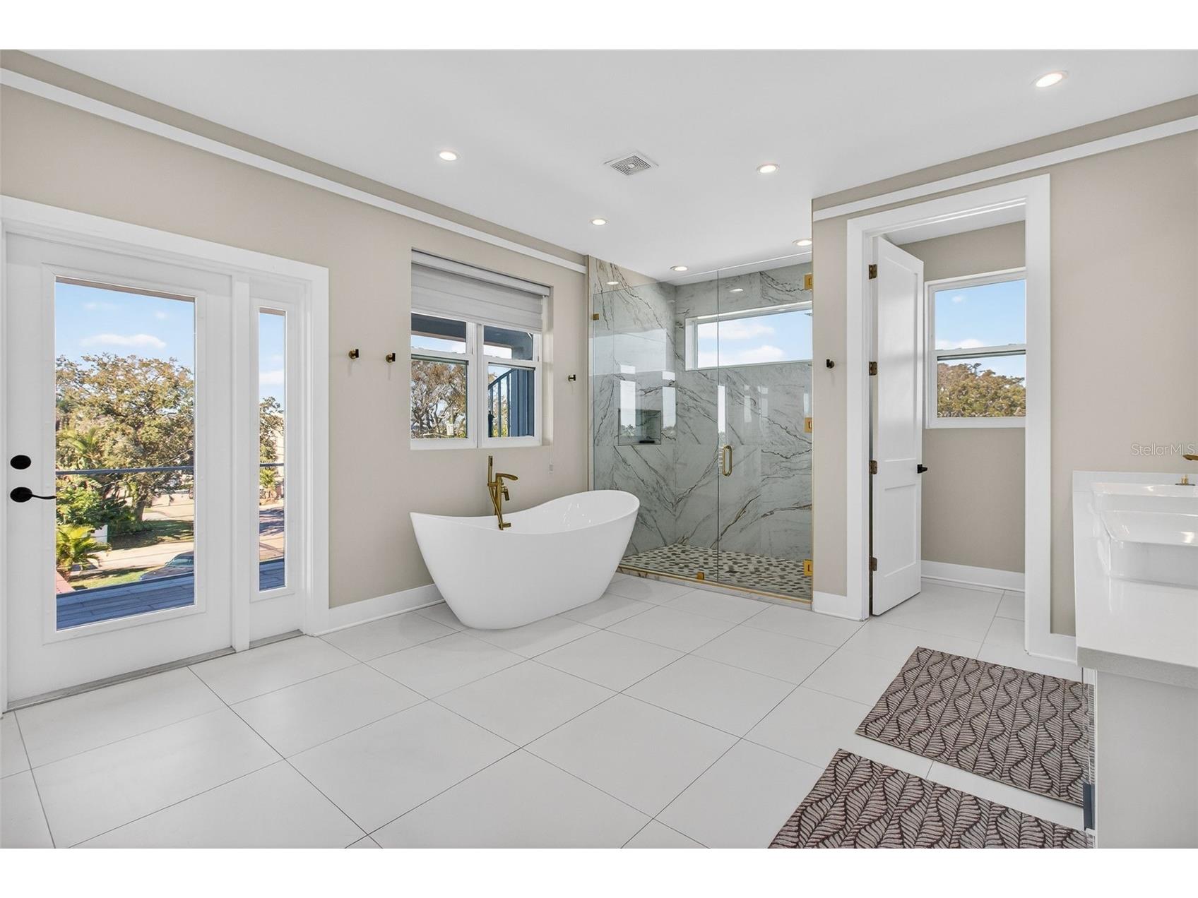 301 79th Street S Saint Petersburg FL 33707 TB8468277 image40