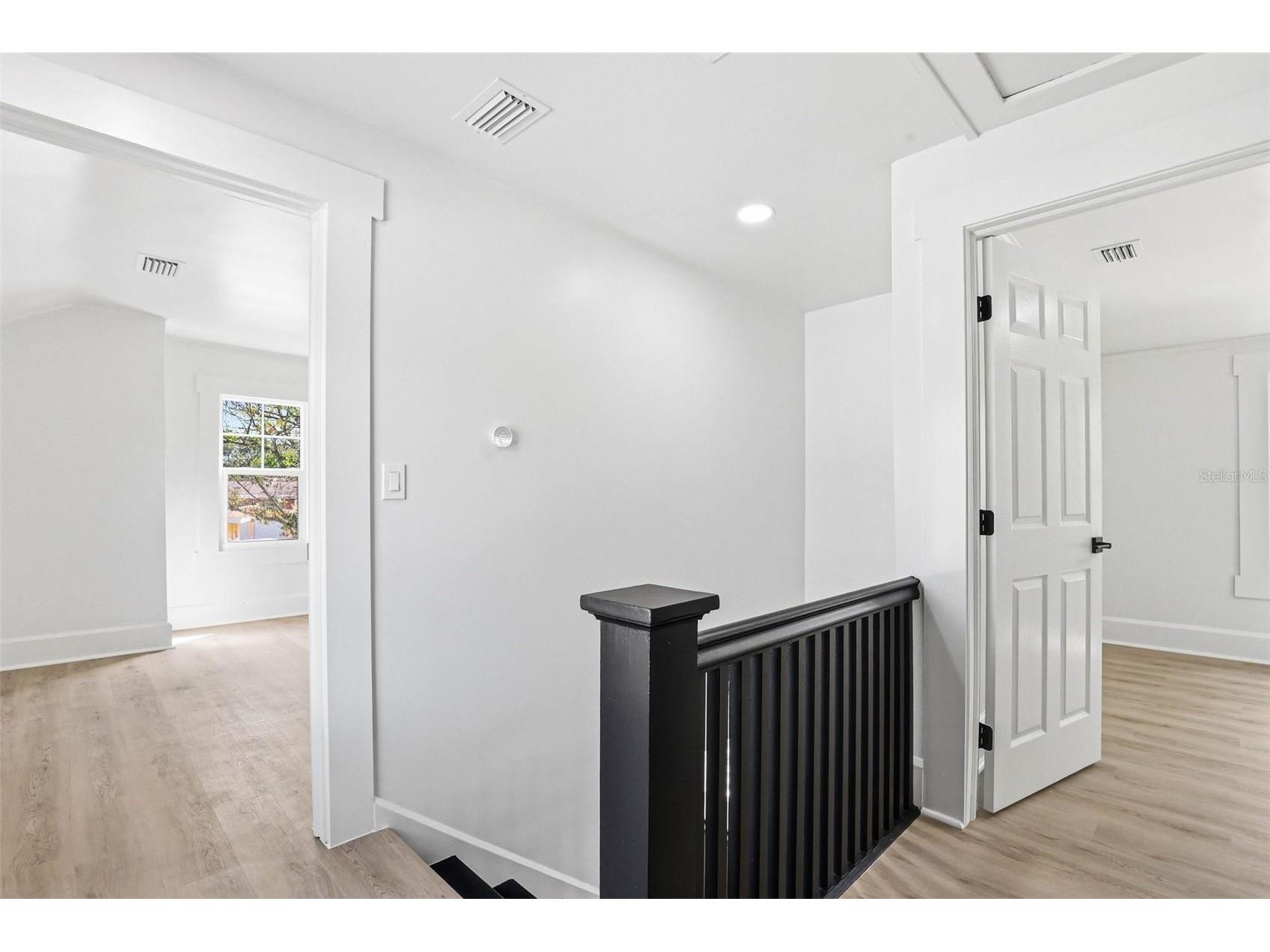 301 81st Avenue NE Saint Petersburg FL 33702 TB8520248 image28